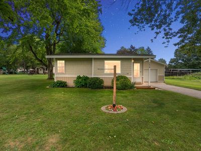 3606 Center St