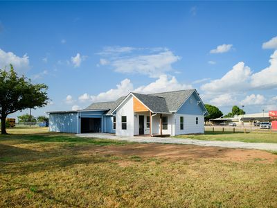 4401 Elementary Dr