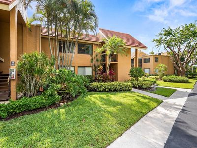 11262 Green Lake Drive #204