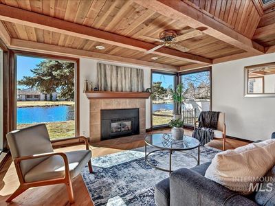 5801 W Plantation Ln