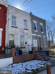 3048 Clifford St