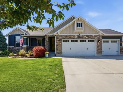 4091 W Great Neck Dr