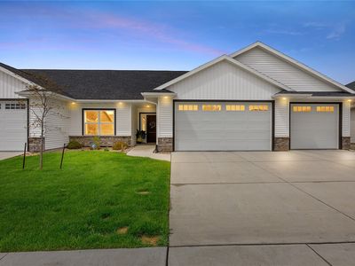 Property at 413 15th Ave SW, Mount Vernon, IA