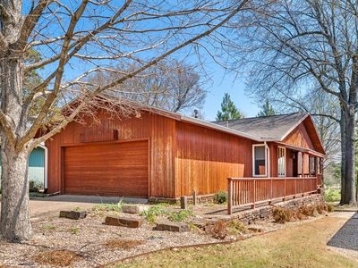 3444 N Greenbriar Dr