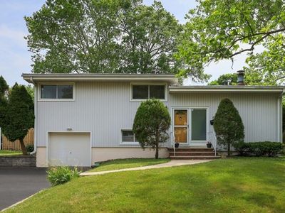 Property at 88 North Glenwood Rd, Fanwood, NJ