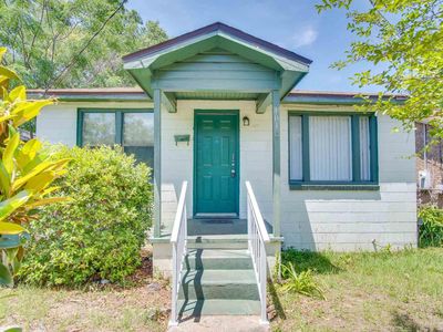 1016 W Maxwell St