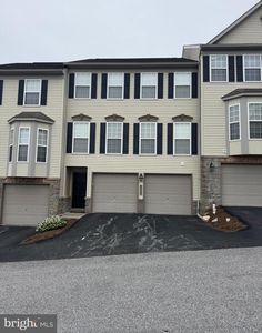 Property at 2716 Equestrian Dr, York, PA