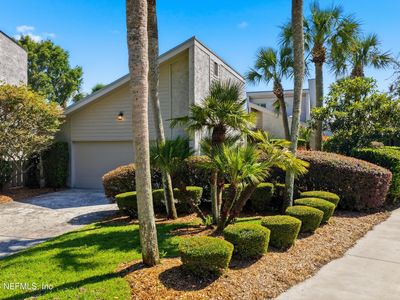 128 LAKE JULIA Drive N
