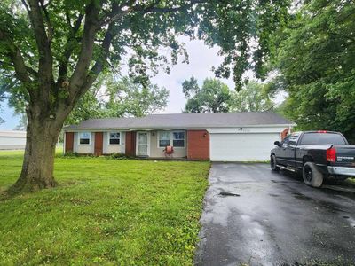 3323 W 200th