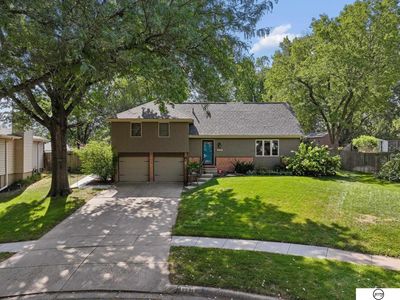 2321 Camelot Ct