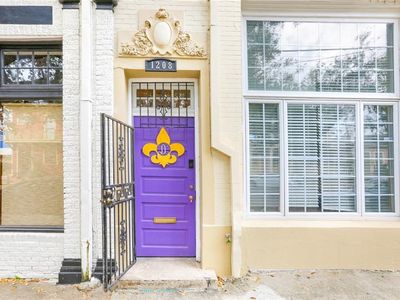 1208 Carondelet St #1208