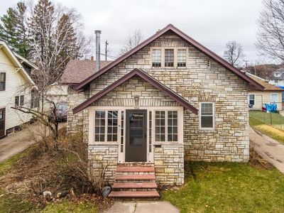 706 South 5TH AVENUE