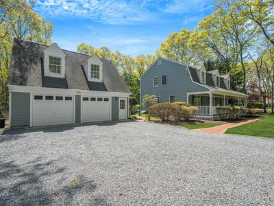 4 Chambord Court