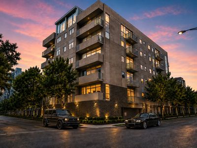 1035 W Huron St APT 504