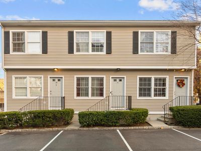 48 Strawberry Hill Avenue #11