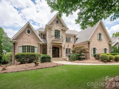 731 Mendenhall Ct
