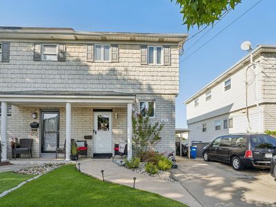 65 Amber St