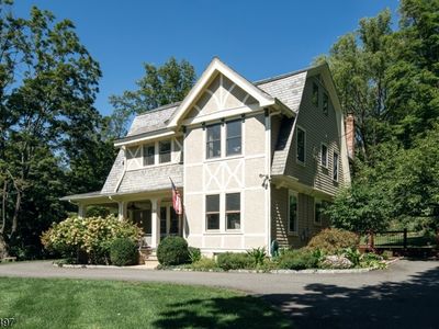 34 Sunnyslope Ave