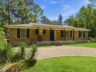 10820 Longleaf Dr