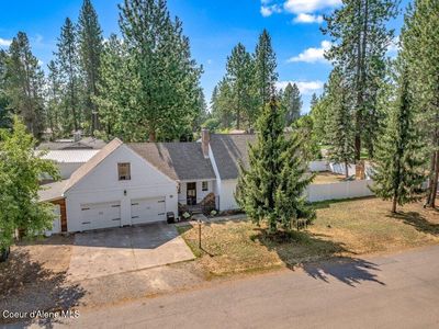 1140 E Forest Park Ln