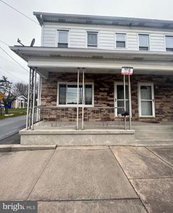 33 E Pottsville St