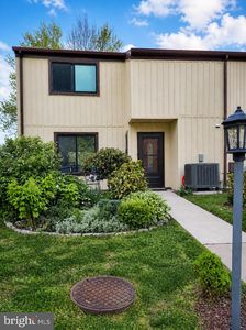 Property at 33 Hastings Ct #33, Downingtown, PA