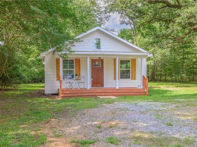 578 Barron Chapel Rd