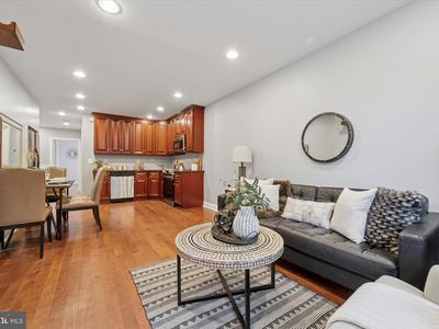 2001 Carpenter St #B