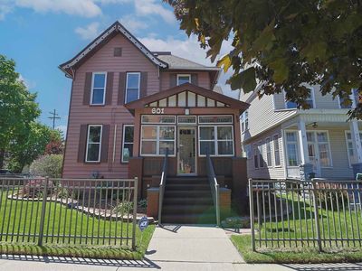 601 N Van Buren St
