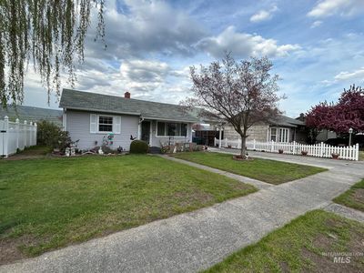 2709 9th Ave