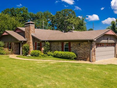 1400 Pickering Dr