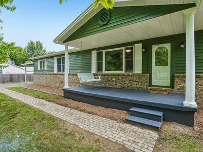 990 Centennial Ave