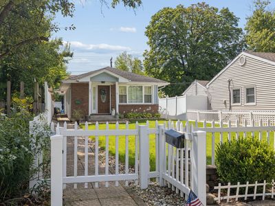 241 W Quincy St
