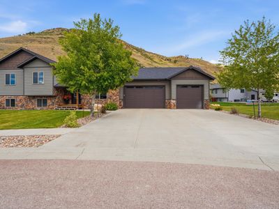 8064 Steamboat Ct