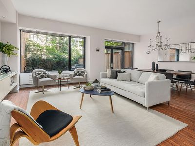 255 Hudson St #Townhouse 1