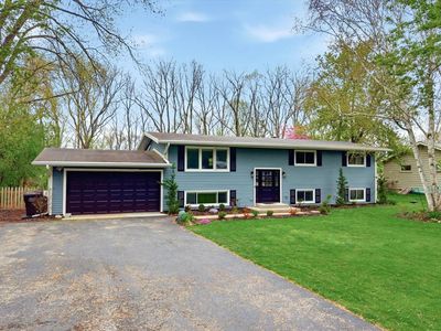 Property at 1015 W Devonshire ROAD, Delafield, WI