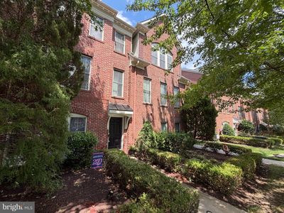 3525 S Four Mile Run Dr