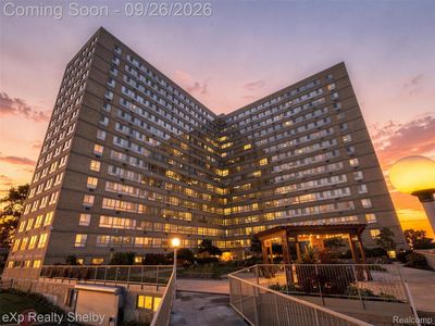 8900 E Jefferson Ave #1021