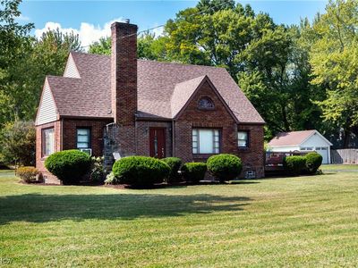 2792 S Canfield Niles Rd