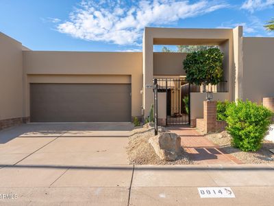 8814 E SAN RAFAEL Drive