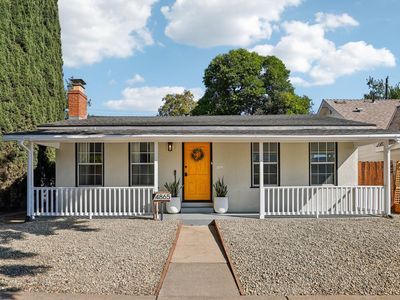 4865 V St