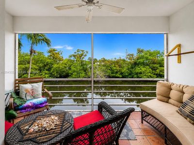 1400 NE 57th Ct APT 207
