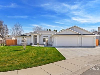 2558 N Rough Stone Pl