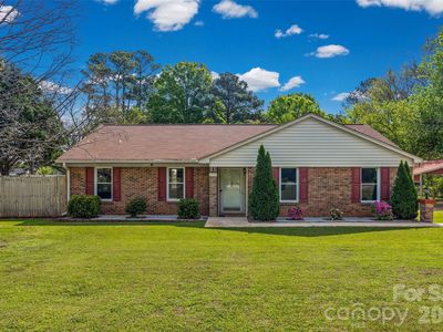 1820 Springsteen Rd