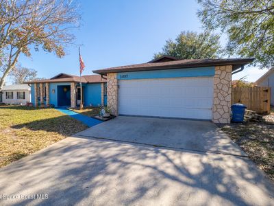 1497 Hendren Dr