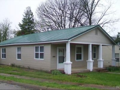 Property at 401 N Grant St, Desloge, MO