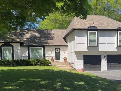 Property at 2102 W 120th St, Leawood, KS