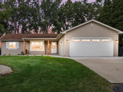 2812 Stonebridge DRIVE