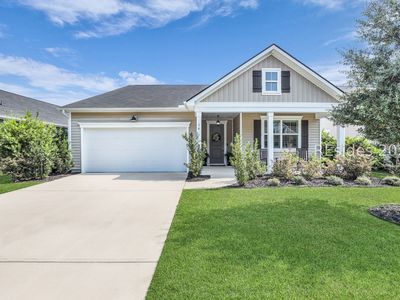 14 Mainland Lakes Dr