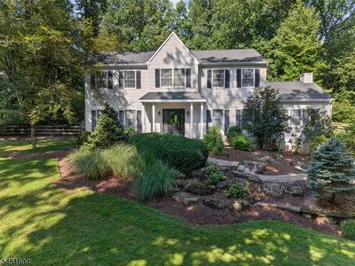 Property at 11 Devonald Dr, Asbury, NJ